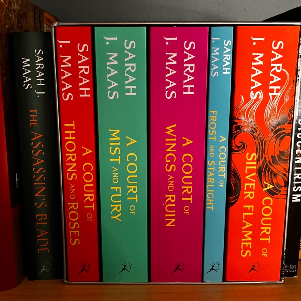 Sarah J. Maas ACOTAR + The Assassin’s Blade